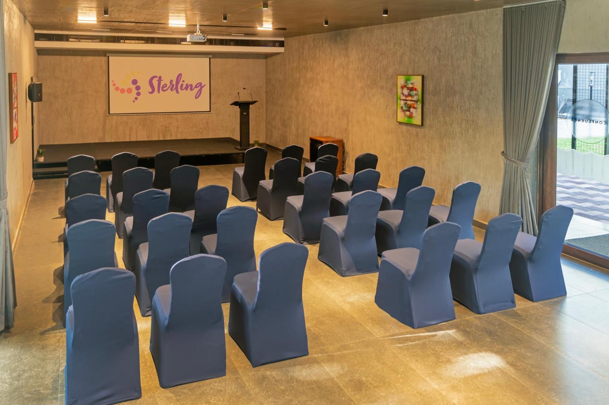 Sterling Athirappilly Hotel Kallana ภายนอก รูปภาพ