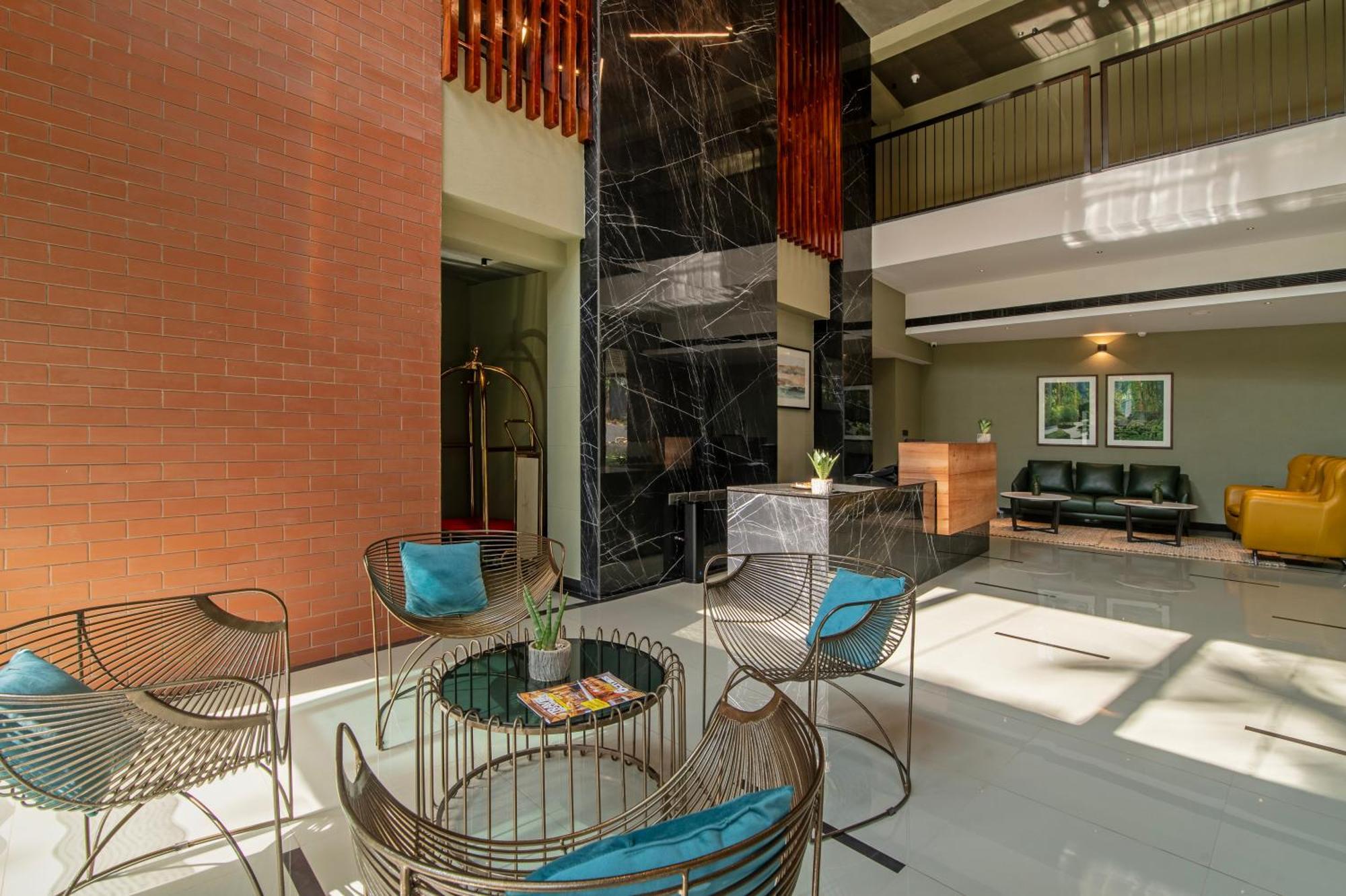 Sterling Athirappilly Hotel Kallana ภายนอก รูปภาพ