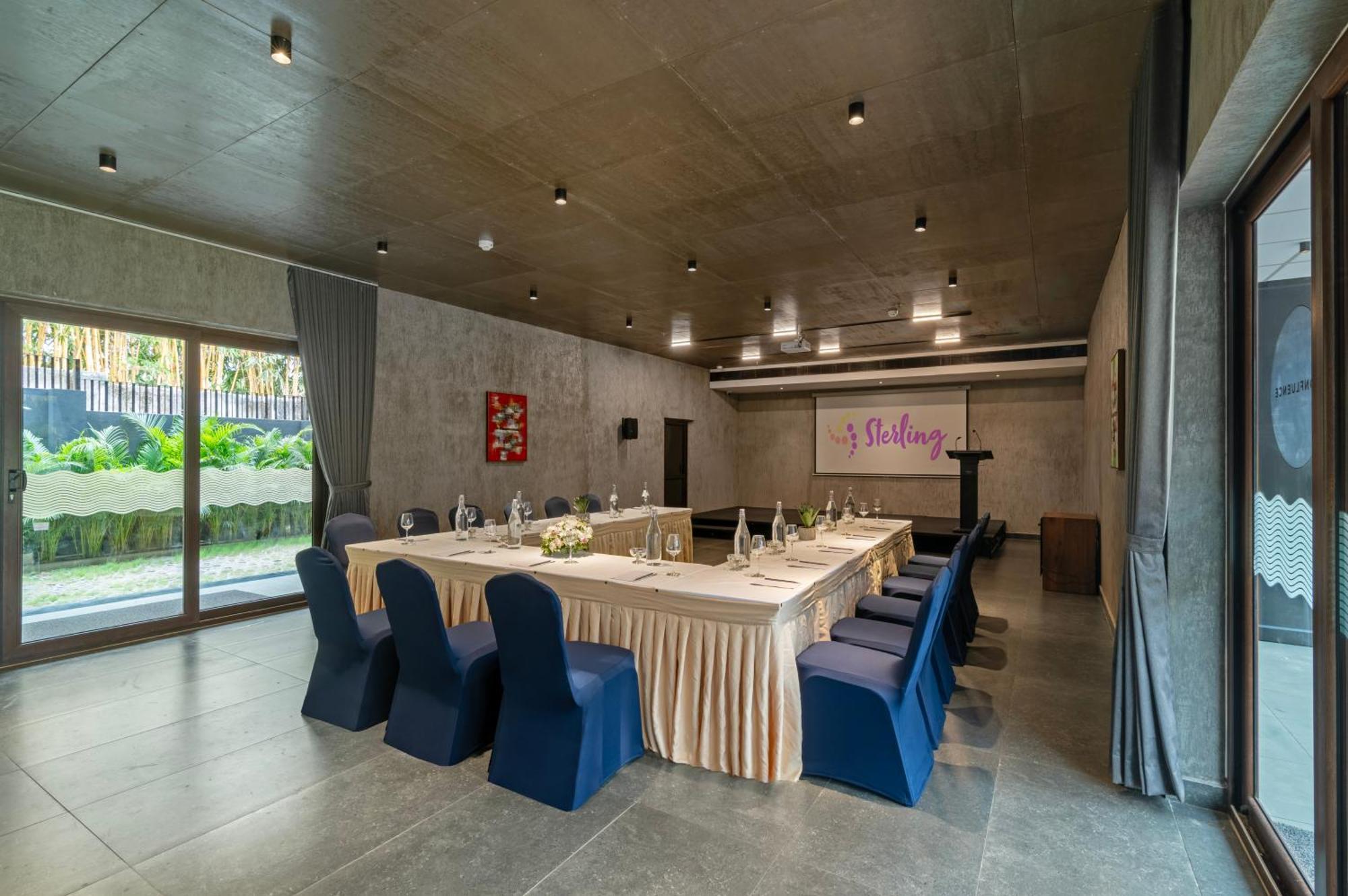 Sterling Athirappilly Hotel Kallana ภายนอก รูปภาพ