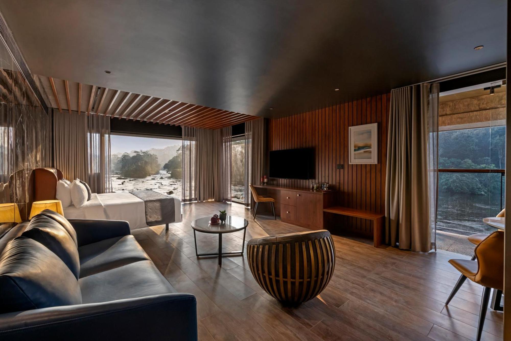 Sterling Athirappilly Hotel Kallana ภายนอก รูปภาพ