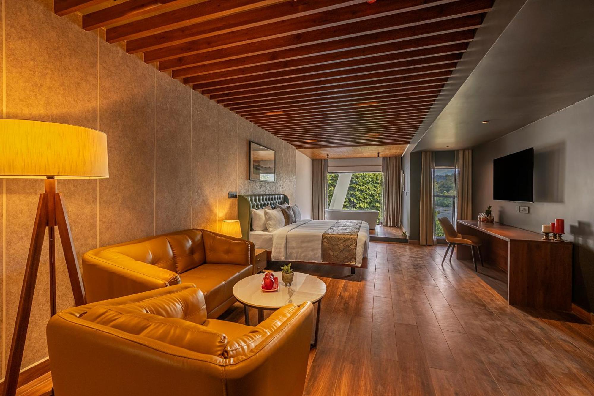 Sterling Athirappilly Hotel Kallana ภายนอก รูปภาพ